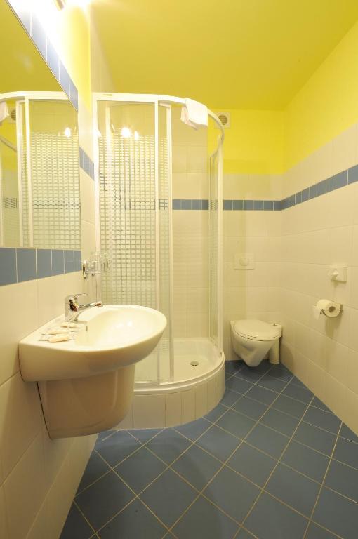 Hotel Gambit I Restauracja Cieszyn Cieszyn  Bagian luar foto