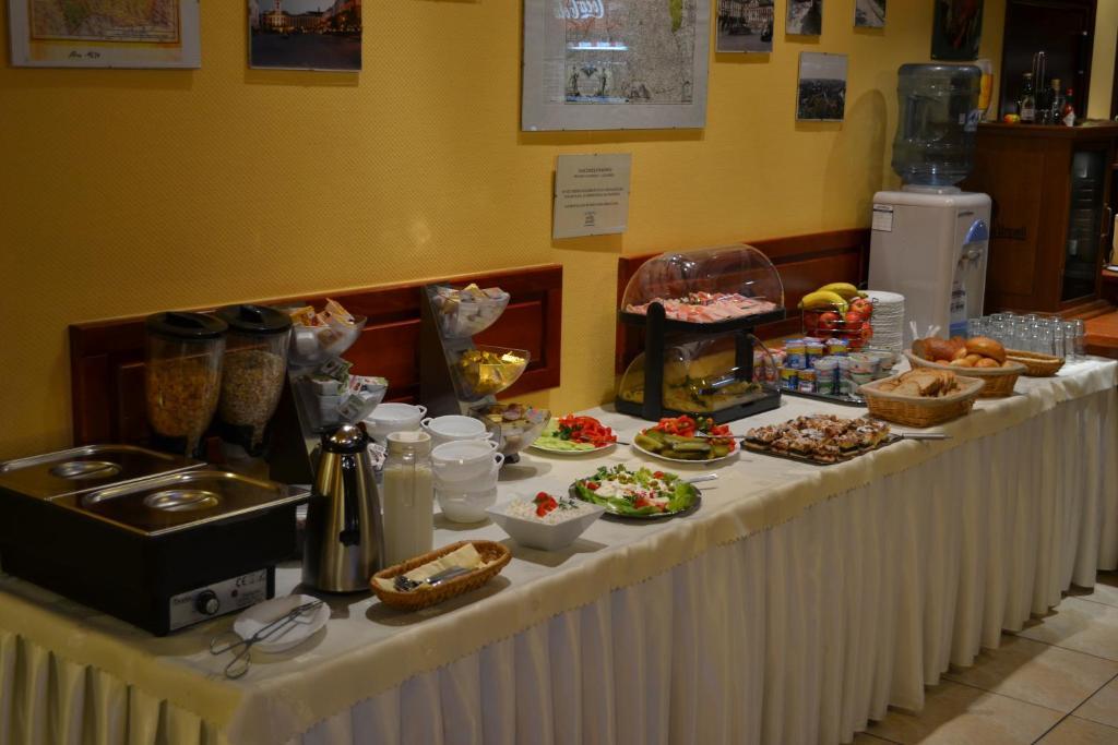 Hotel Gambit I Restauracja Cieszyn Cieszyn  Bagian luar foto